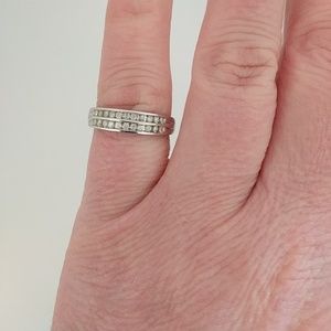 Silver diamond ring sz 7 NEW!